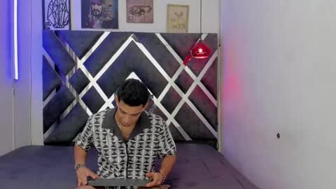 prince_arthur77 online show from 02.04.25