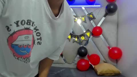 prince_arthur77 online show from 02.14.25