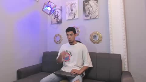 prince_arthur77 online show from 03.06.25