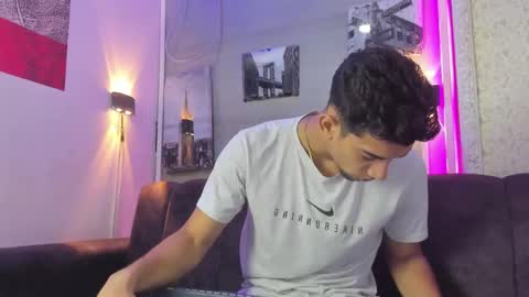 prince_arthur77 online show from 10.03.25