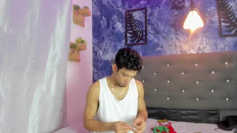 prince_arthur77 online show from 11.09.25