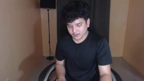 Snapshot of prince_killian chatting on 05.08.26 Killian online show from 05.08.26