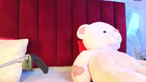 PRINCEPOPPY  online show from 11.05.25