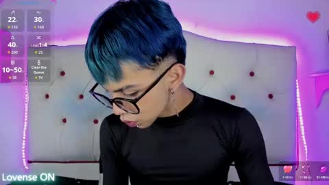 Snapshot of princeapolo_anki chatting on 09.09.25 Prince online show from 09.09.25