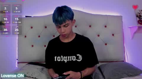 Snapshot of princeapolo_anki chatting on 09.18.25 Prince online show from 09.18.25