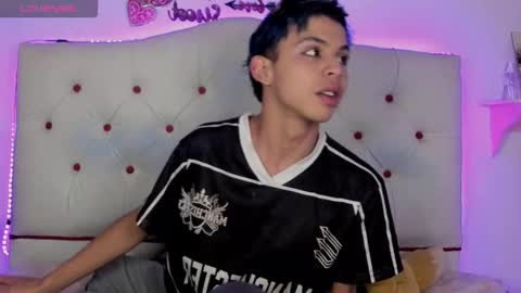 Snapshot of princeapolo_anki chatting on 09.25.25 Prince online show from 09.25.25