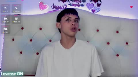 Snapshot of princeapolo_anki chatting on 10.07.25 Prince online show from 10.07.25