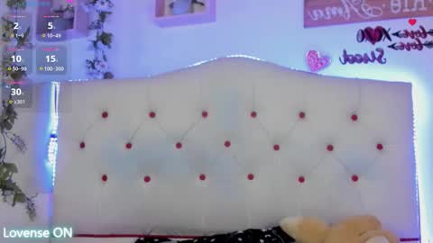 Snapshot of princeapolo_anki chatting on 10.15.25 Prince online show from 10.15.25