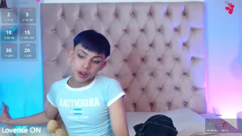 Snapshot of princeapolo_anki chatting on 10.30.25 Prince online show from 10.30.25