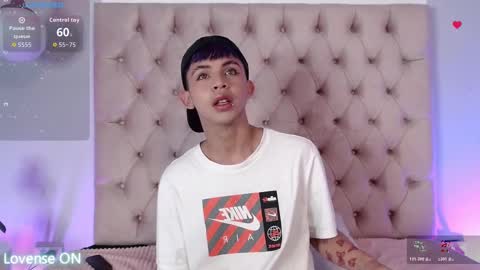 Snapshot of princeapolo_anki chatting on 11.06.25 Prince online show from 11.06.25