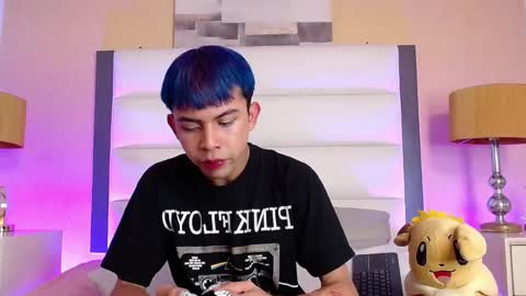 Snapshot of princeapolo_anki chatting on 11.27.25 Prince online show from 11.27.25