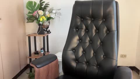 Snapshot of princecharlotte chatting on 02.14.26 Charls online show from 02.14.26