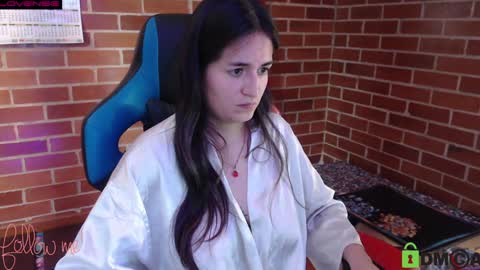 Snapshot of princesa_leia_zathur chatting on 01.25.25 Leia online show from 01.25.25