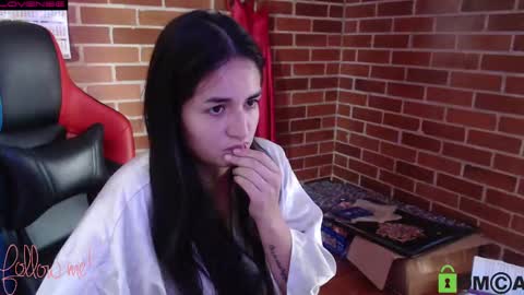 Snapshot of princesa_leia_zathur chatting on 02.19.25 Leia online show from 02.19.25