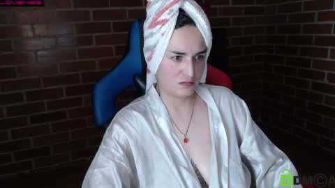 Snapshot of princesa_leia_zathur chatting on 11.04.25 Leia online show from 11.04.25