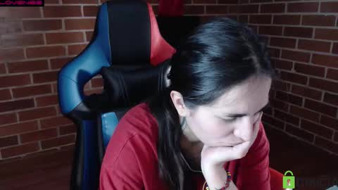 Snapshot of princesa_leia_zathur chatting on 11.07.25 Leia online show from 11.07.25