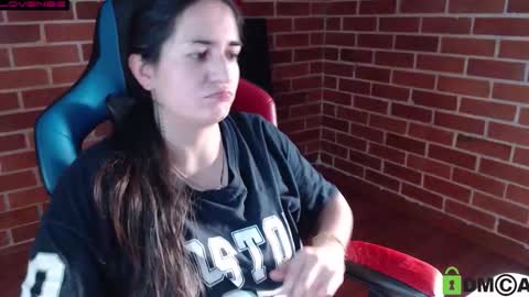 Snapshot of princesa_leia_zathur chatting on 11.08.25 Leia online show from 11.08.25