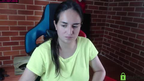 Snapshot of princesa_leia_zathur chatting on 04.23.26 Leia online show from 04.23.26