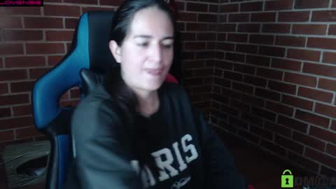 Snapshot of princesa_leia_zathur chatting on 05.18.26 Leia online show from 05.18.26