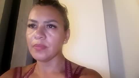 Snapshot of princesita2102 chatting on 04.08.26 princesita2102 online show from 04.08.26
