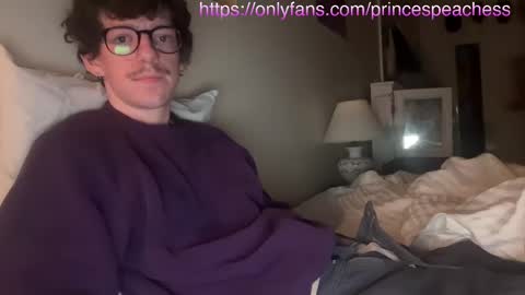 Peaches online show from 10.12.25