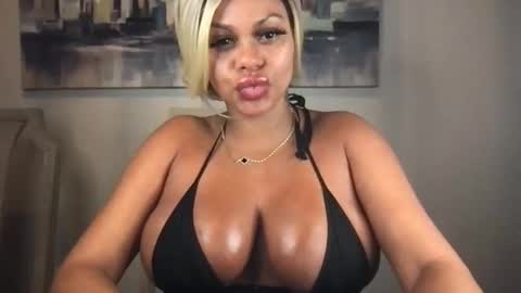 Snapshot of princess1tick chatting on 04.12.26 princess1tick online show from 04.12.26