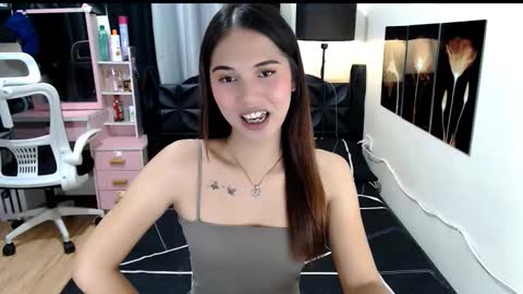 Snapshot of princess_018 chatting on 10.15.25 Shane online show from 10.15.25