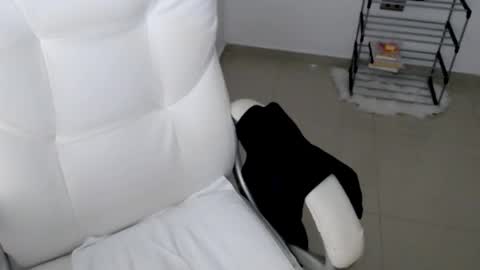 valery dollx online show from 02.26.25