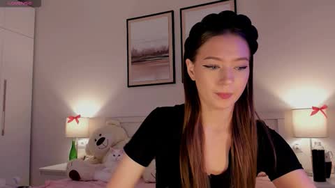 Princess Diana online show from 11.29.25