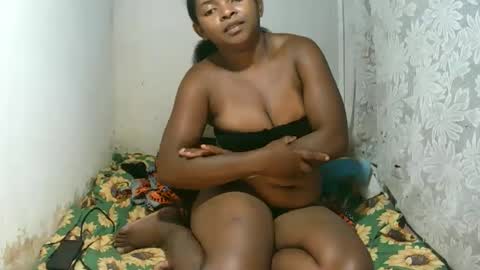 Snapshot of princessecah004 chatting on 04.10.26 princessecah004 online show from 04.10.26