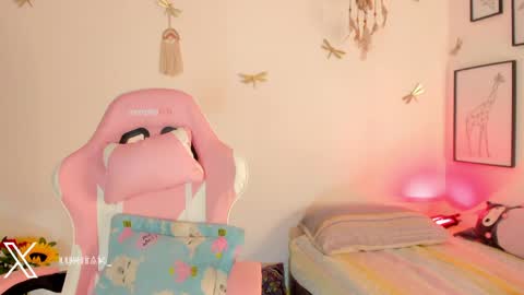 Snapshot of princessluna_14 chatting on 05.29.26 princessluna_14 online show from 05.29.26