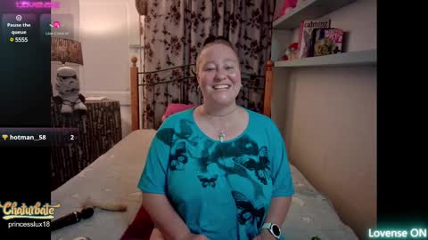 Lux Alot Luxi online show from 02.15.25