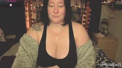 Lux Alot Luxi online show from 04.28.26