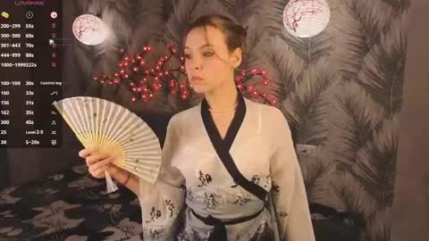 Snapshot of princessshina chatting on 04.25.26 Hina online show from 04.25.26