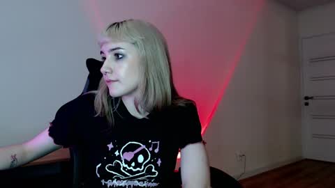 18 y.o online show from 03.03.25