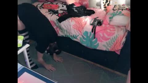 Snapshot of princesstyff chatting on 09.09.25 Tyff et Blast online show from 09.09.25