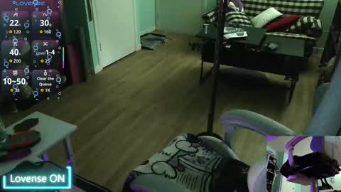 Snapshot of princesstyff chatting on 09.18.25 Tyff et Blast online show from 09.18.25