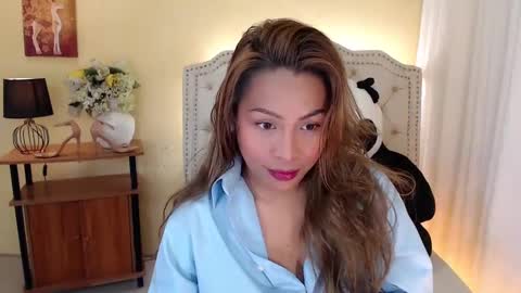 Snapshot of princessyanzy chatting on 01.19.25 princessyanzy1 online show from 01.19.25