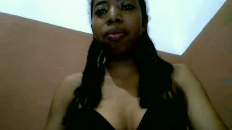 Snapshot of prisca880319 chatting on 07.06.26 prisca880319 online show from 07.06.26