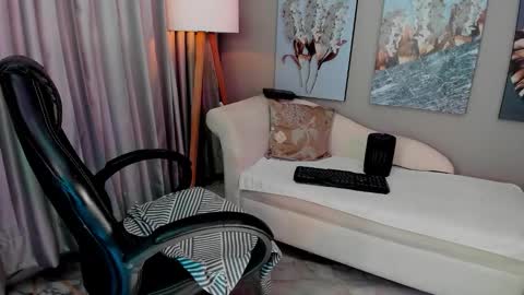 Snapshot of priya_rose chatting on 11.28.25 Priya Rose online show from 11.28.25