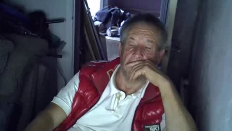 Snapshot of projectorepson chatting on 09.17.25 projectorepson online show from 09.17.25