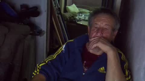 Snapshot of projectorepson chatting on 10.04.25 projectorepson online show from 10.04.25