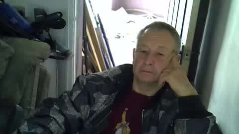 Snapshot of projectorepson chatting on 10.05.25 projectorepson online show from 10.05.25