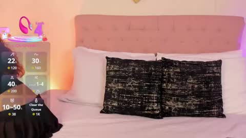 Pretty Moon online show from 09.24.25