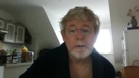 Snapshot of ptitrouquin chatting on 09.25.25 ptitrouquin online show from 09.25.25