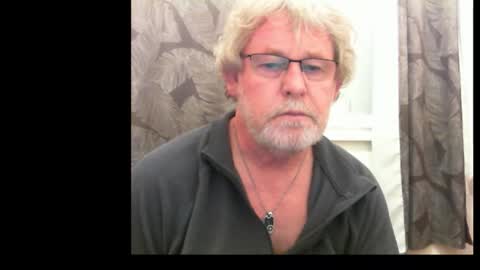 Snapshot of ptitrouquin chatting on 11.19.25 ptitrouquin online show from 11.19.25