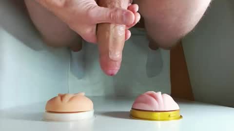 Snapshot of pude90 chatting on 09.17.25 PuDe90 online show from 09.17.25