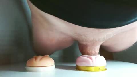 Snapshot of pude90 chatting on 09.22.25 PuDe90 online show from 09.22.25