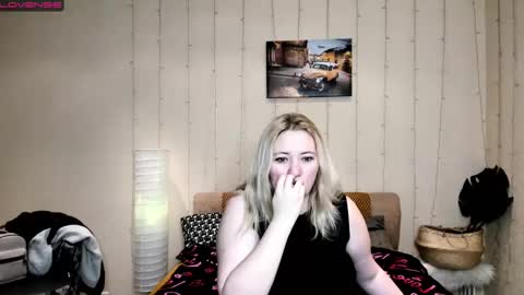 puffybun online show from 03.03.25