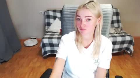 Polly online show from 11.29.25